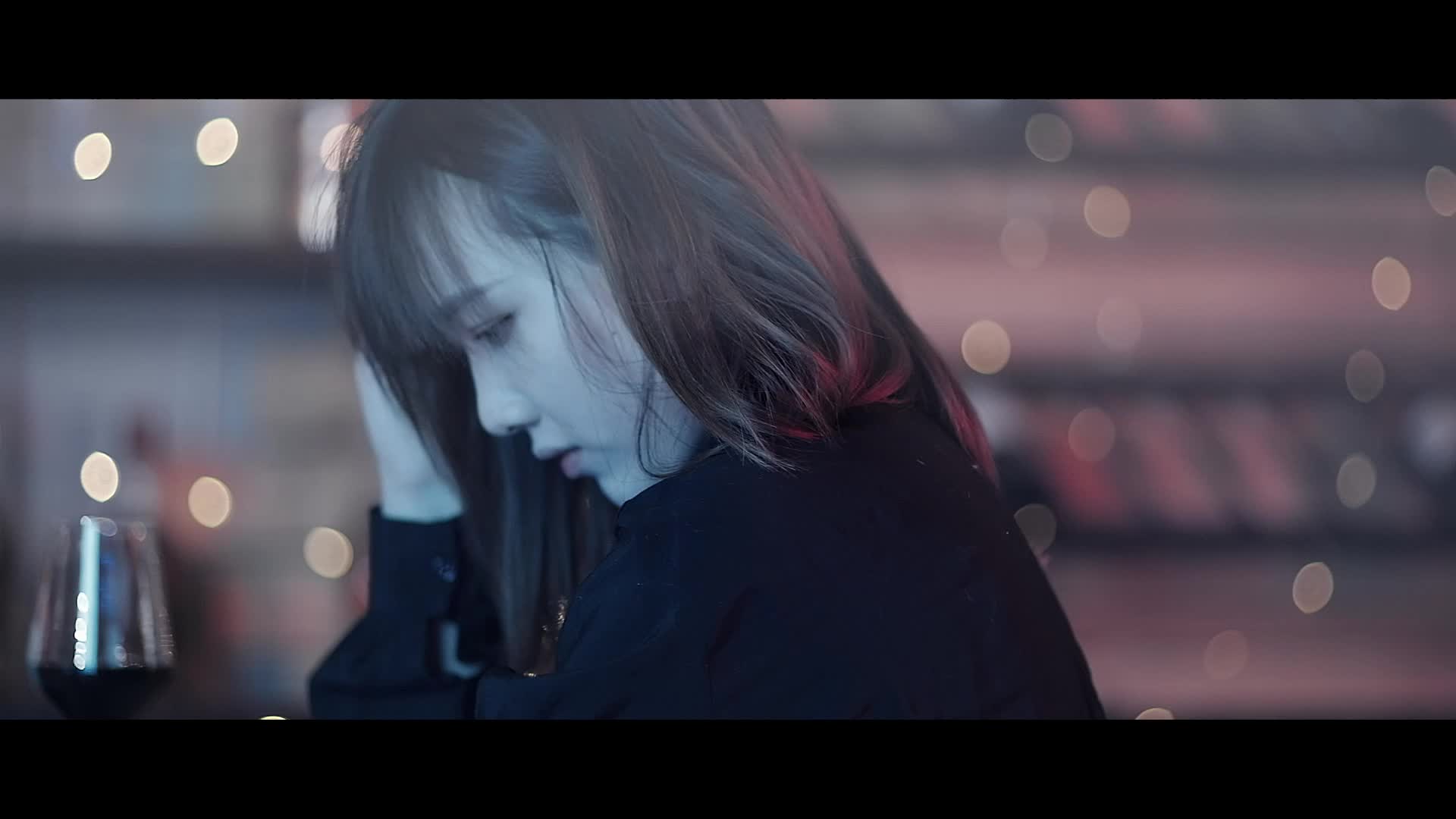 香 水 短视频剧情演绎