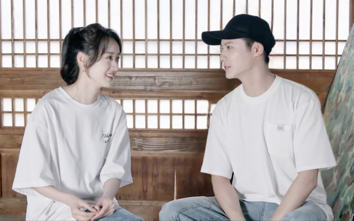 活动  【袁冰妍×郑业成】灵验夫妇双人直播看剧聊天