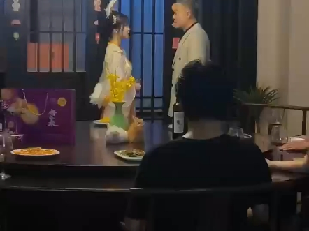 家业被短剧跟拍 B站