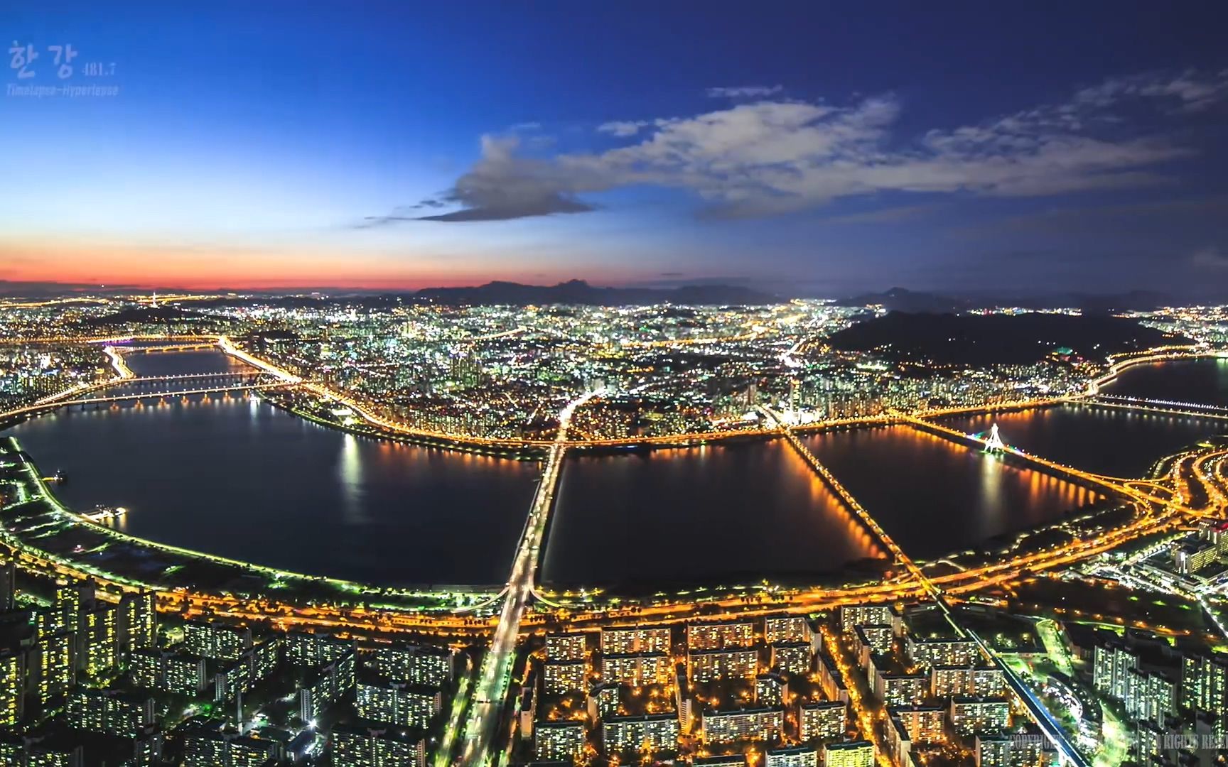 首尔城市 汉江和周围城市建筑夜景灯光