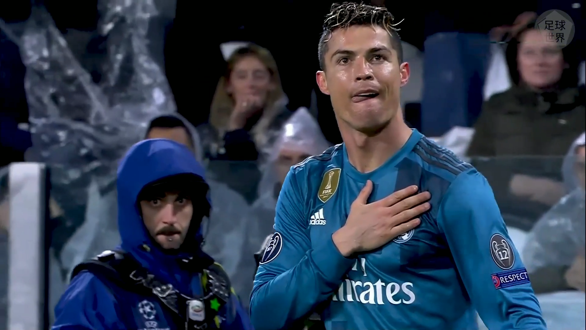 足球史上最精彩的10个【倒挂金钩】,哪个球星的进球更精彩