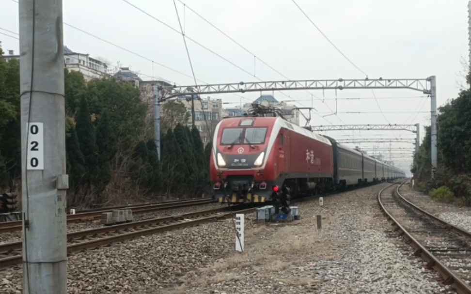 【4k·南昌铁路】hxd1d 0186牵引z104次南昌二场3道通过