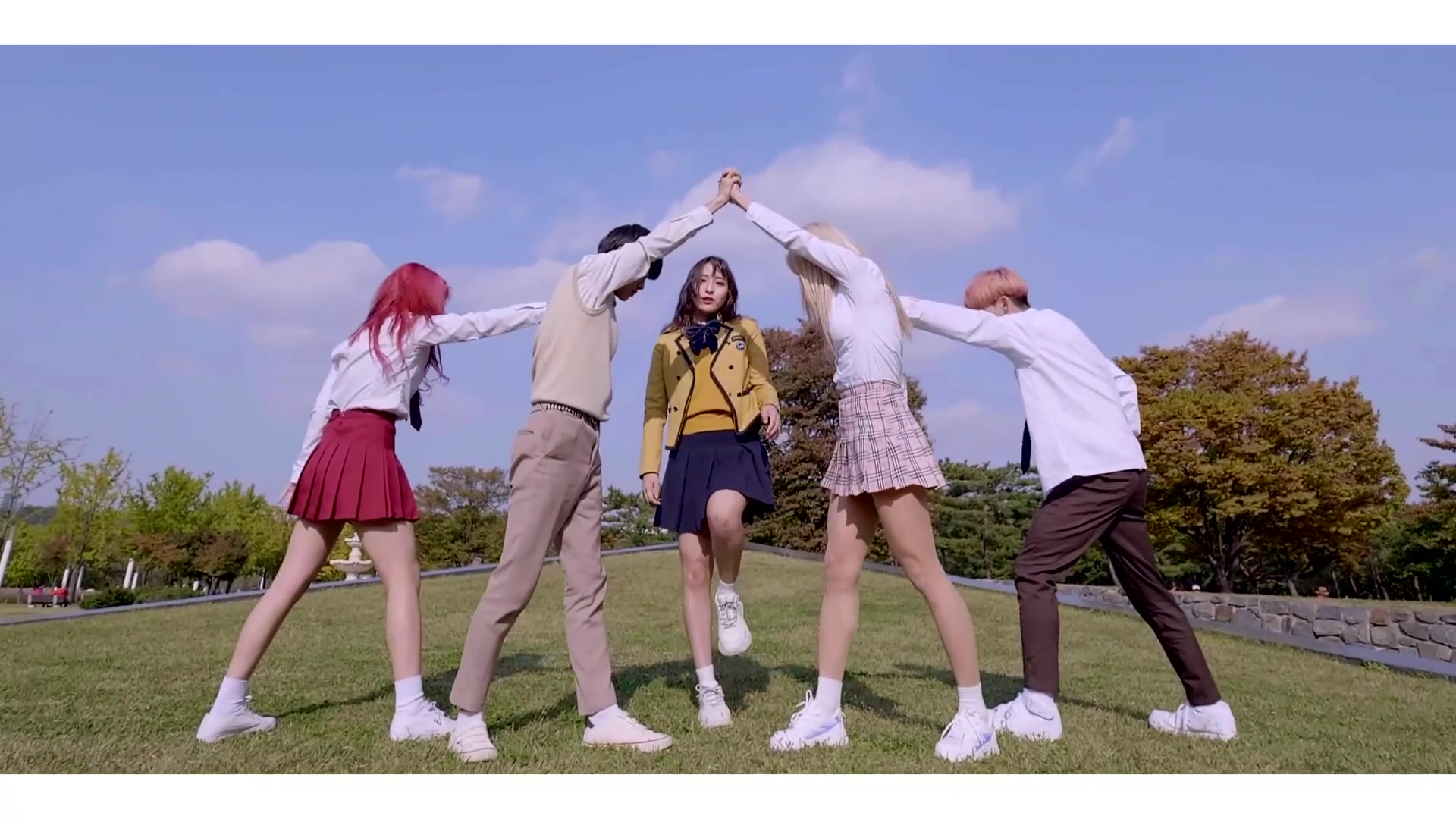 韩国diana舞团翻跳 txt - run away