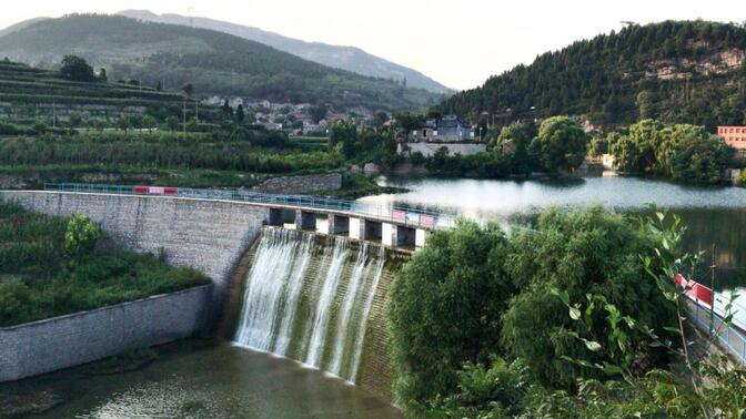 济南章丘隐秘在大山里的青山绿水——三角湾宝珠山水库,智云smooth4