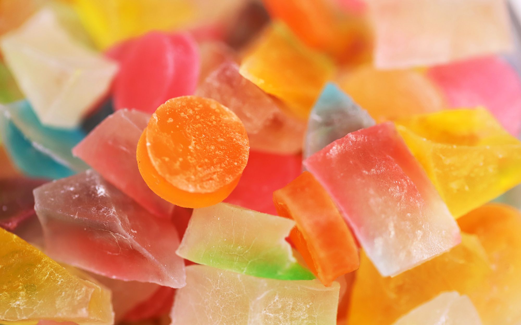 【嘟嘟熊吃货日记】五彩斑斓的琥珀糖,仿佛看见了天上的彩虹!