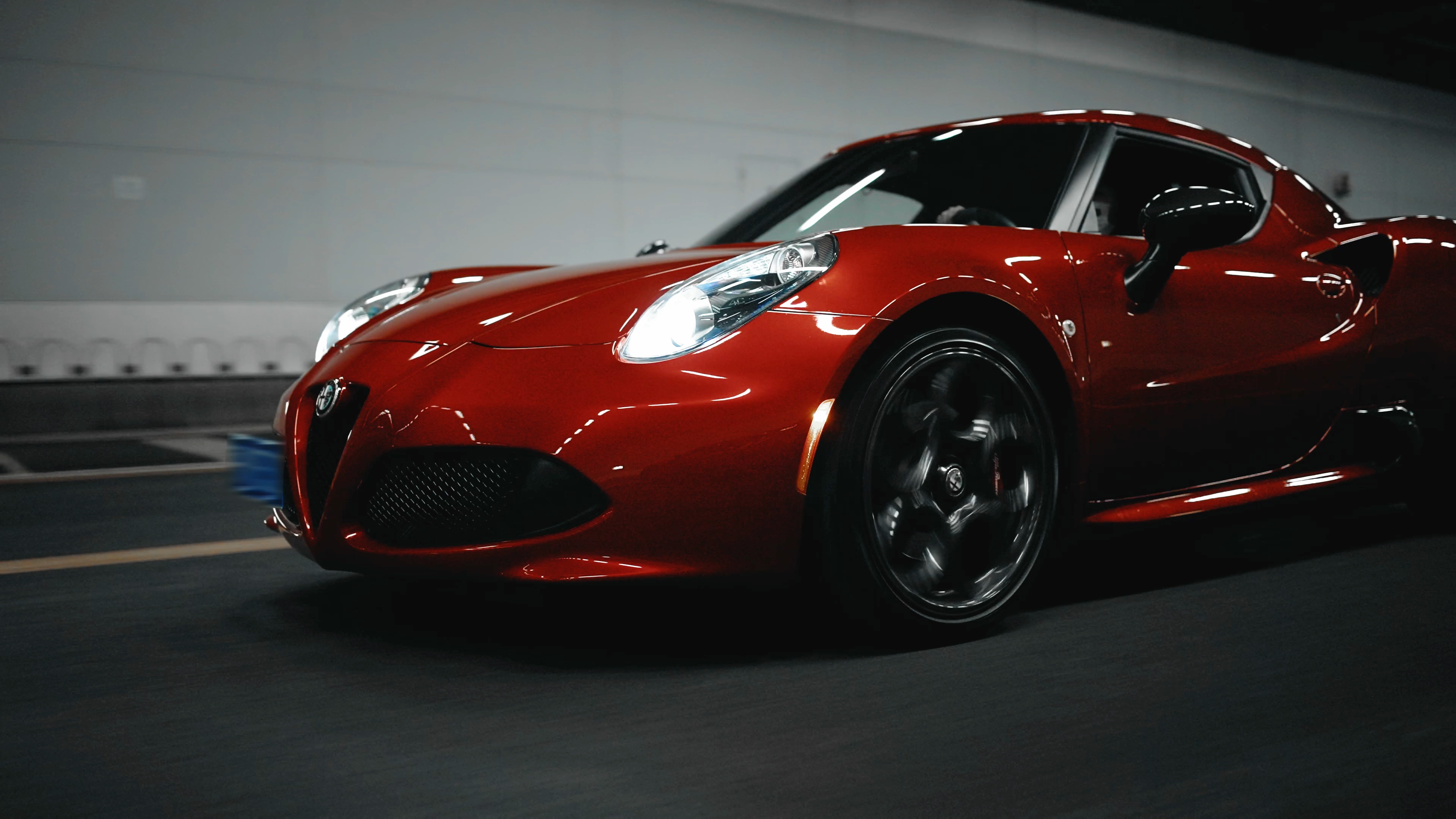 优雅的阿尔法罗密欧4c 比优雅还要优雅_哔哩哔哩_bilibili