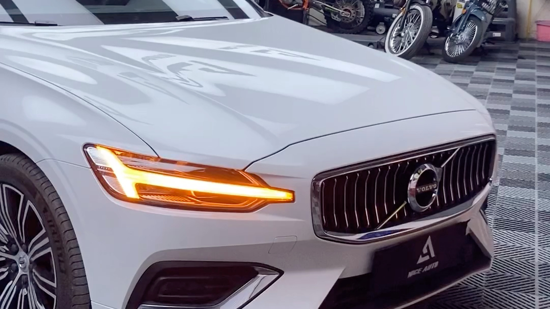 全新雷神之锤大灯的沃尔沃s60 b4_哔哩哔哩_bilibili