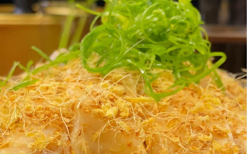 驱寒滋补养胃的一道姜蓉鸡做法,非常适合在家做给老人和小孩吃,鲜香滑