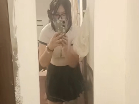 【王笑笑wyx】最新视频上线,求关注!