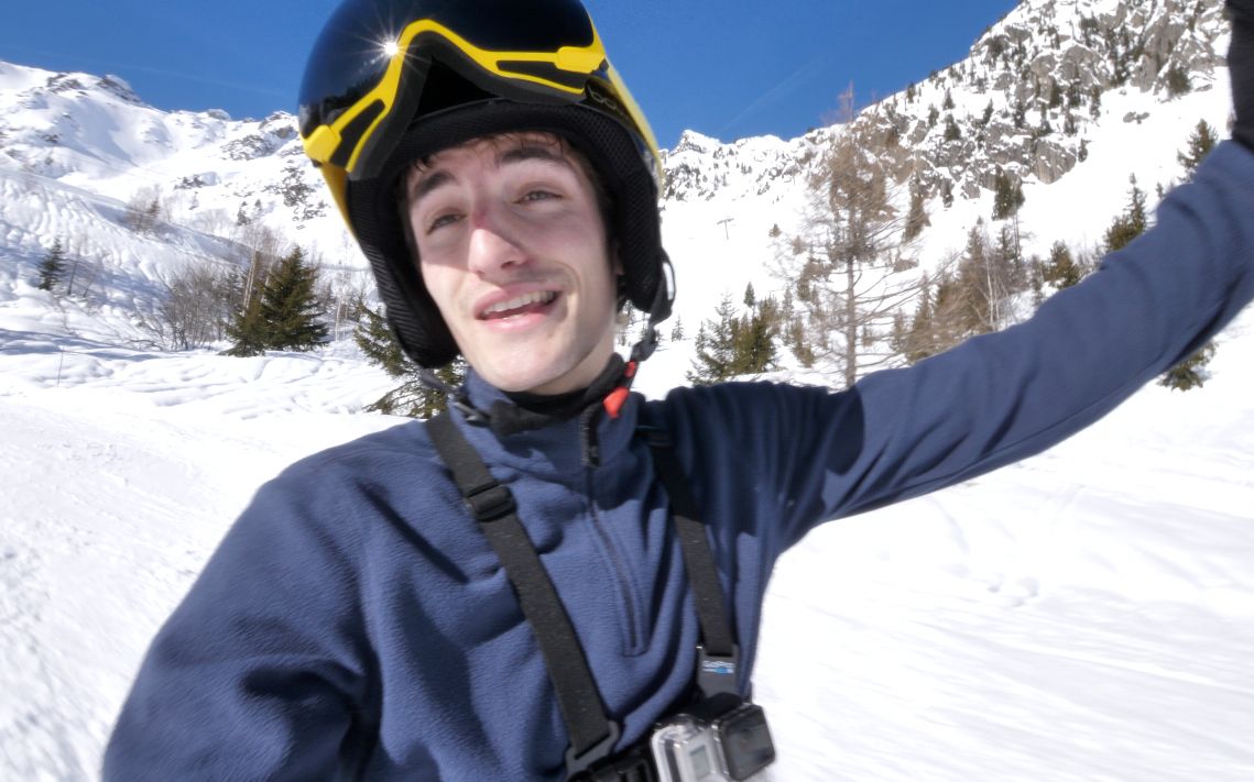 【信誓蛋蛋】看了这个视频你就知道怎么帅气地滑雪了!