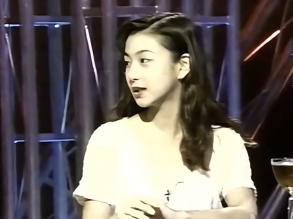 麻乃佳世丨可爱的人怎么看都是可爱的