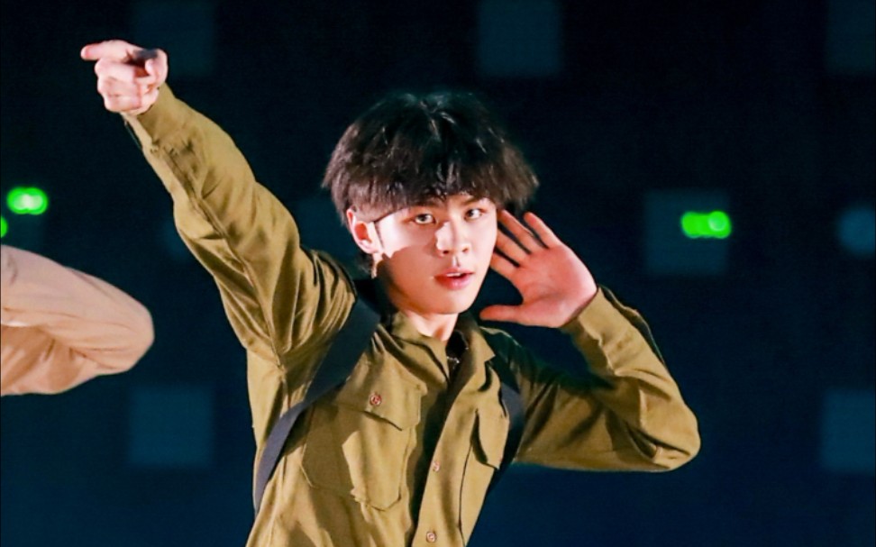 创造营2019-晨艺# 王晨艺第二次公演的舞蹈 帅炸了,希望大家多多殖种