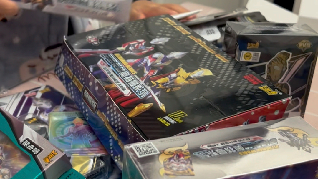 奥特曼卡限定版福袋开箱!