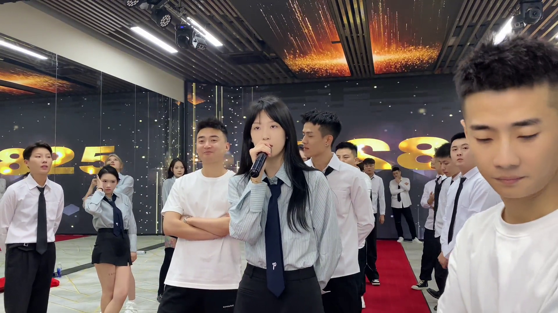 今日开场麦刘叉叉团队叉家直播回放叉家