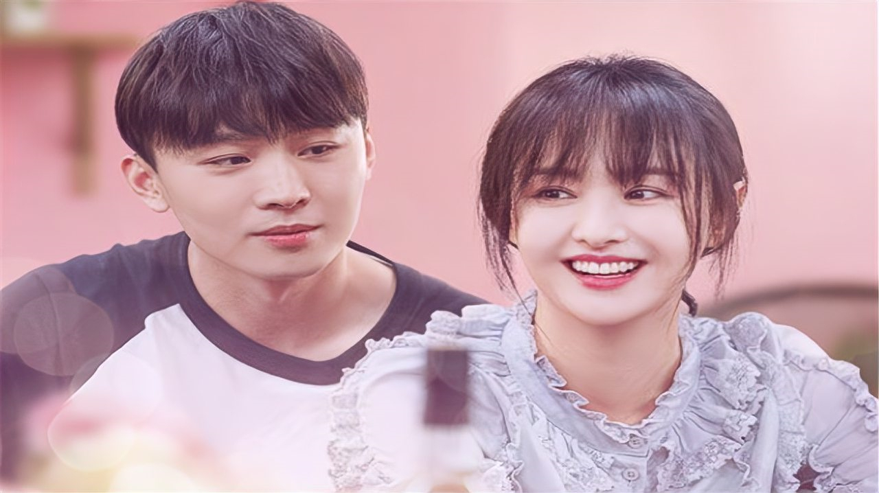 张恒前女友否认蹭热度骂张恒渣男郑爽有错闺蜜爆瓜没放完