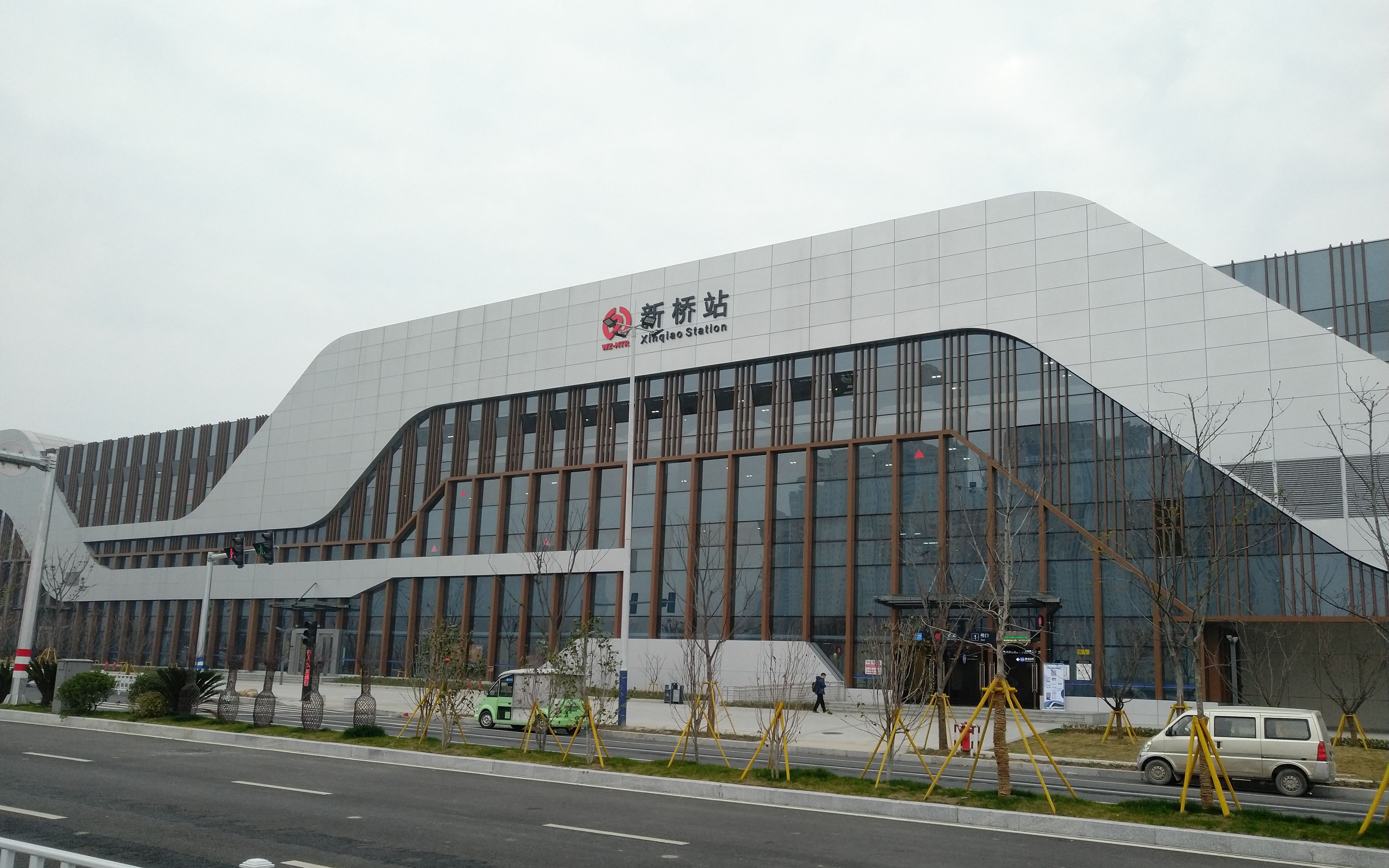 温州轨道交通s1新桥站出站