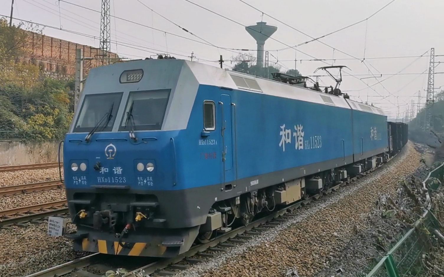 26 广铁怀段hxd1-1523 牵引 86649次 田心i场通过 进沪昆线_哔哩哔哩