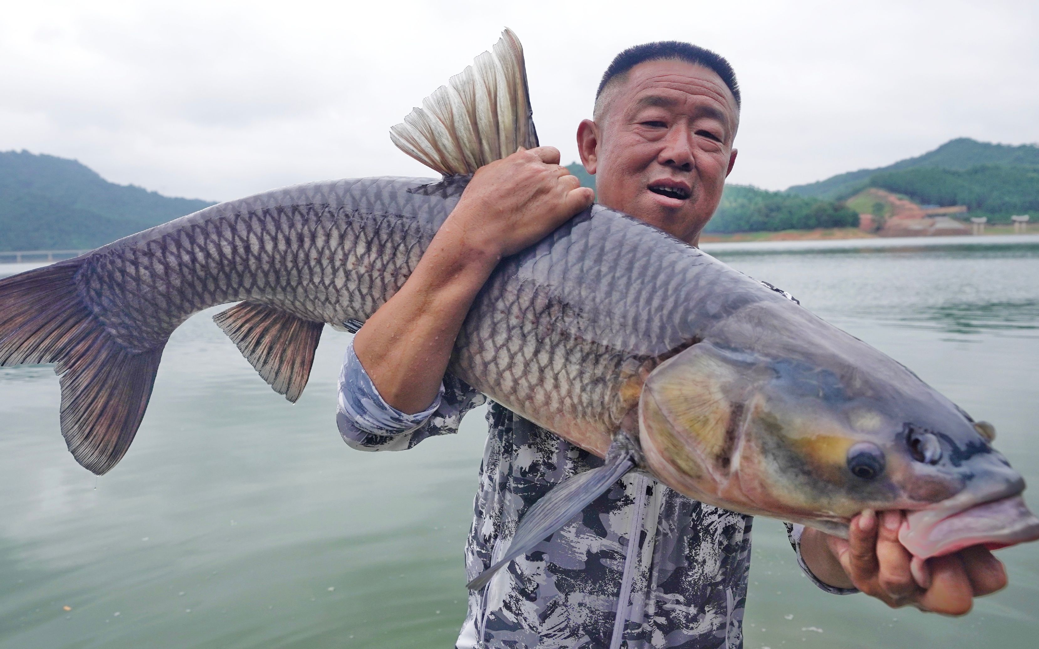 《游钓中国7》02 江西武功湖蹲守数日 青鱼进窝钓到小连竿哔哩哔哩bilibili