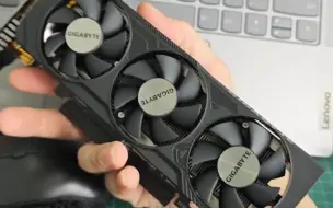 Скачать видео: RTX4060还没成年的显卡出来打工了，弄了个ITX主机，4.3升，份量很足。