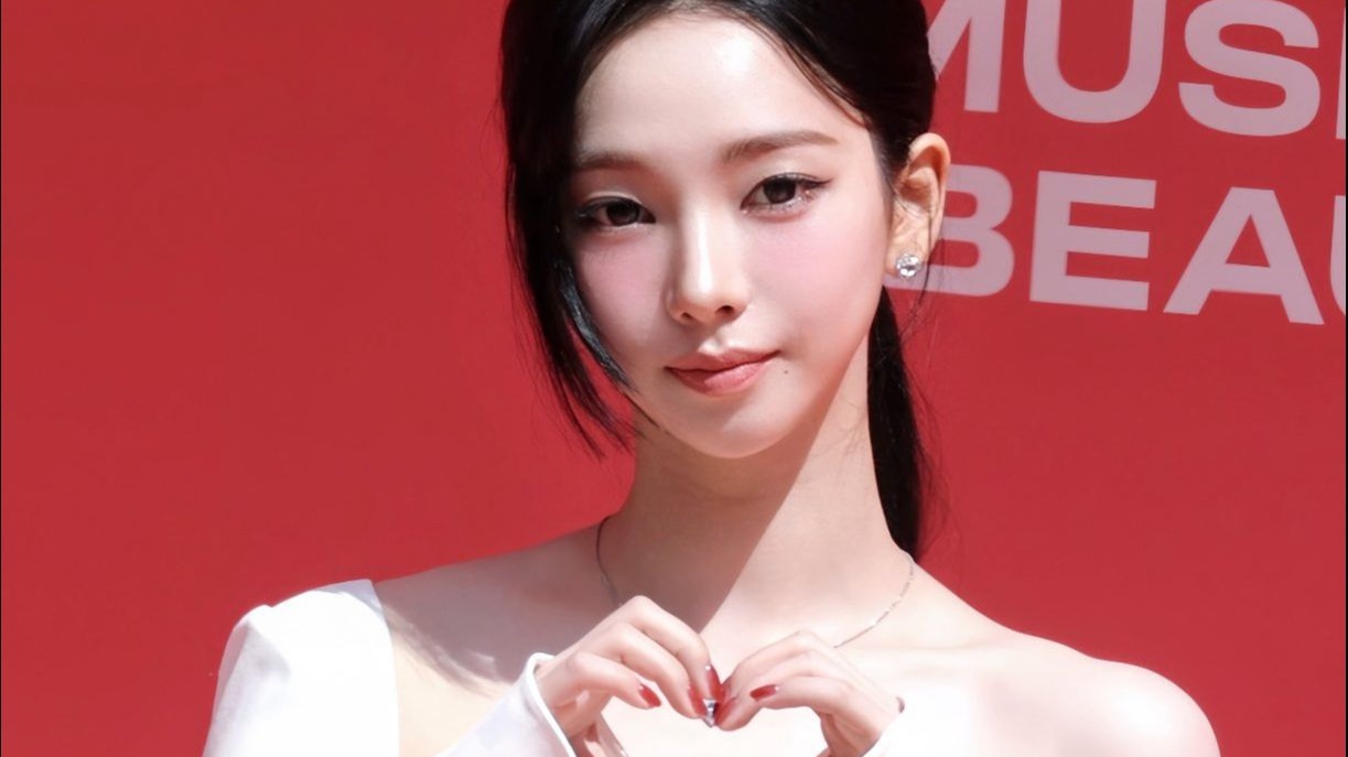 250827 Musinsa Beauty 快闪活动 KARINA 知珉 4K 直拍视频 cr._TV10