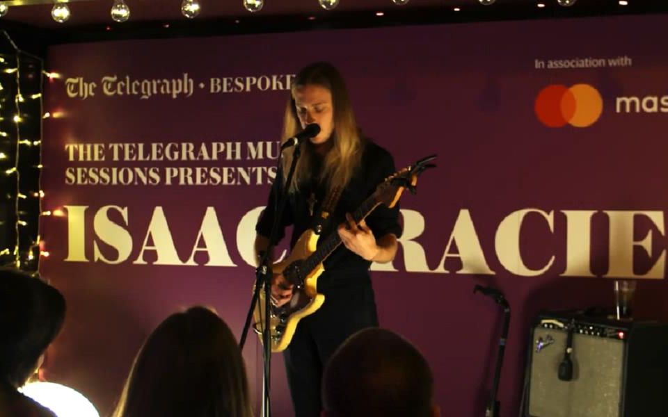 [图]【IsaacGracie】telegraph bespoke live session