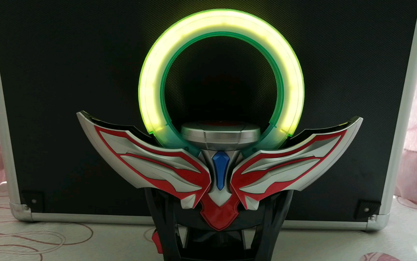 欧布圆环ur罗布奥特曼