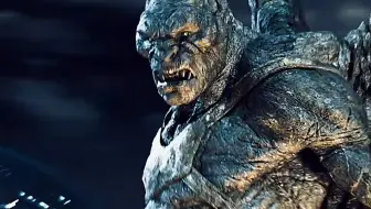 眼前这个酷似恶魔的东西，竟然是个专杀恶魔的天使《屠魔战士》