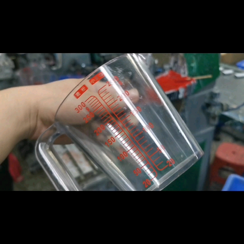 索威尔精准视觉AI喷涂机器人初次露脸上海法兰克福汽配展