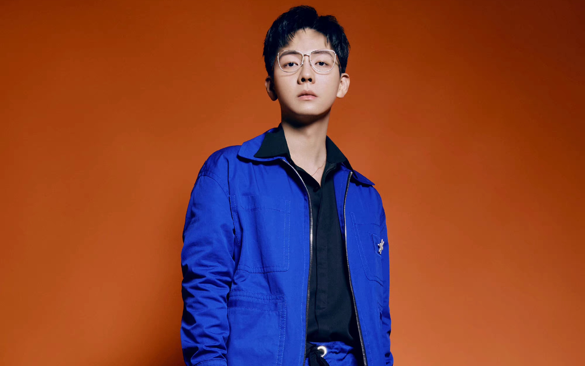 这优越的下颌线呀,今天也是喜欢胡夏的一天2023年2月20日