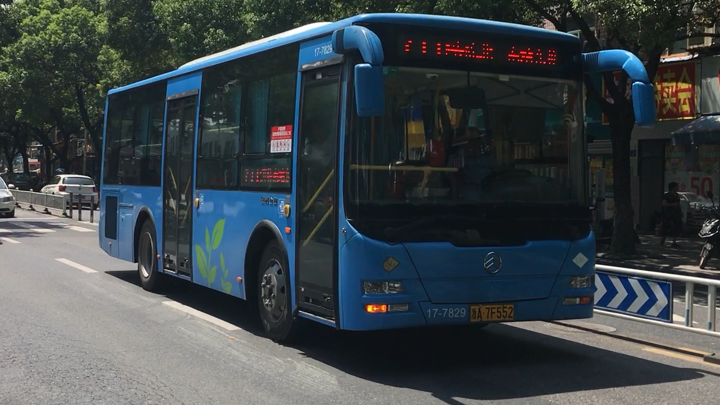 【杭州公交】萧山公交 xml6895j15cn 711路 17-7829