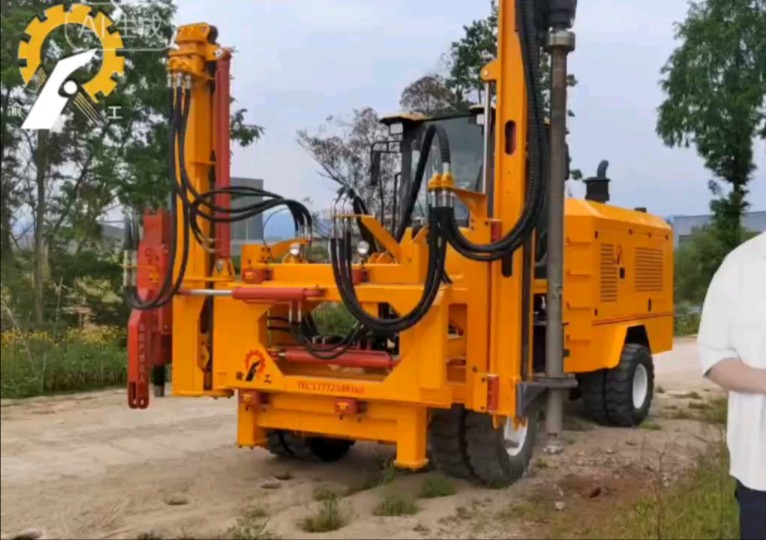 公路护栏打钻一体机15-15,公路护栏打桩机,公路护栏钻孔机,护栏打桩机