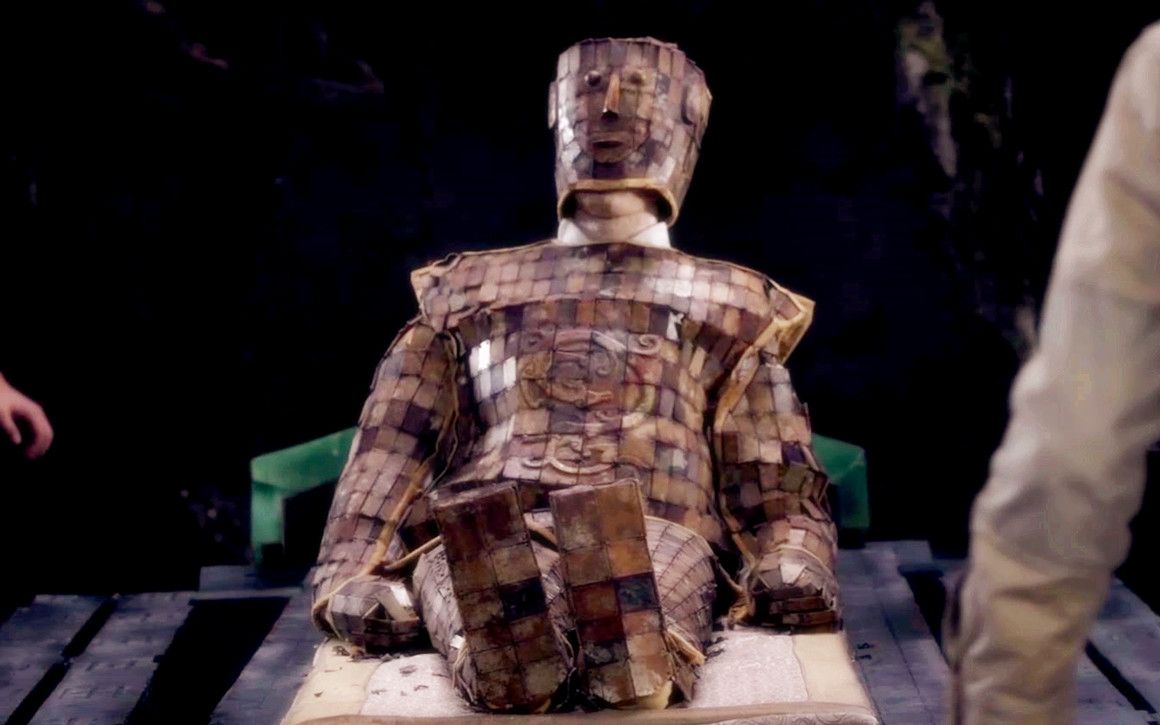 盗墓笔记之七星鲁王宫里的棺材里的玉俑为什么可以使人长生不老