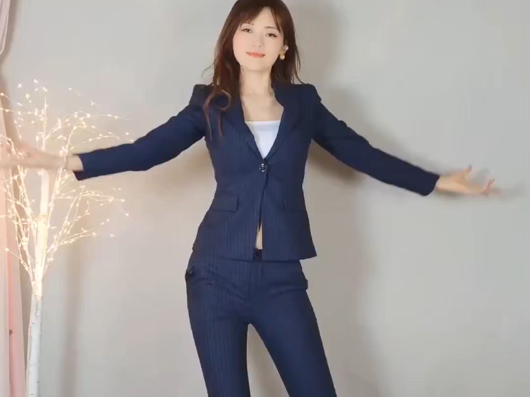 小君