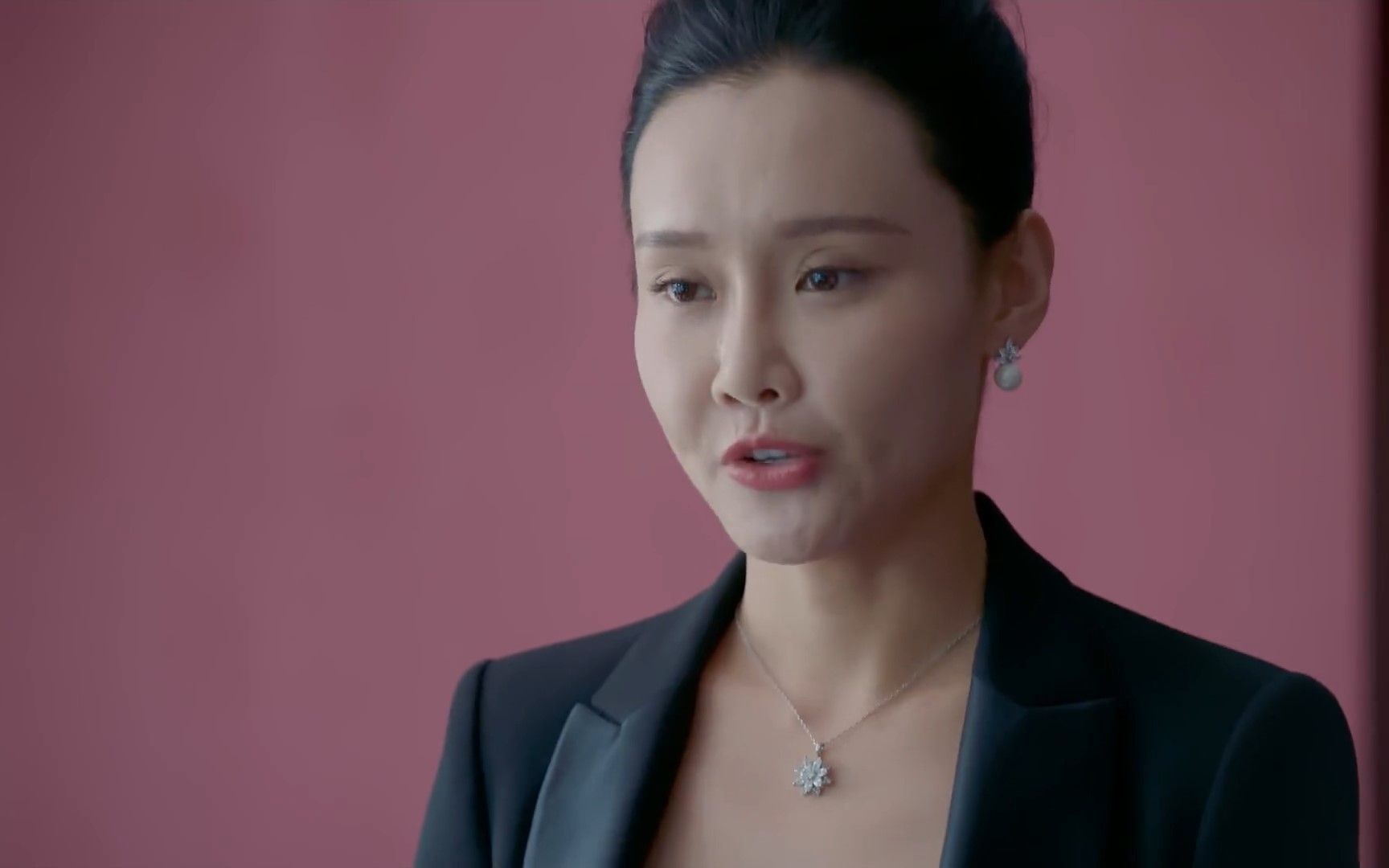 曾知秋走马上任发现财务问题 潘小勇赌气回西班牙