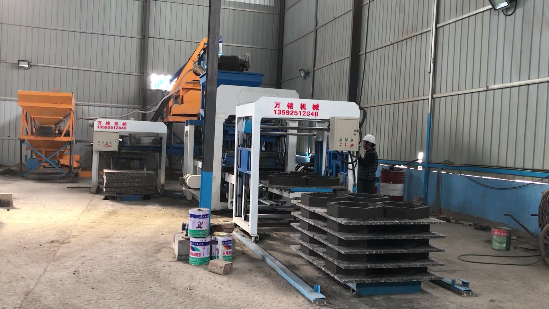 高铁六角护坡砖机 铁路六角护坡砖机设备 六角路基护坡路基工程模砖机