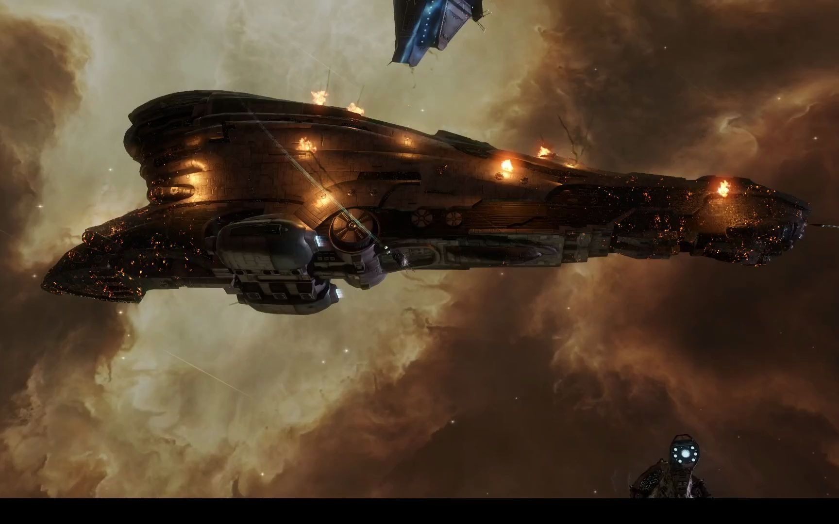 eve最强星舰,你看它爆炸多漂亮~~~欢乐祭旗片段