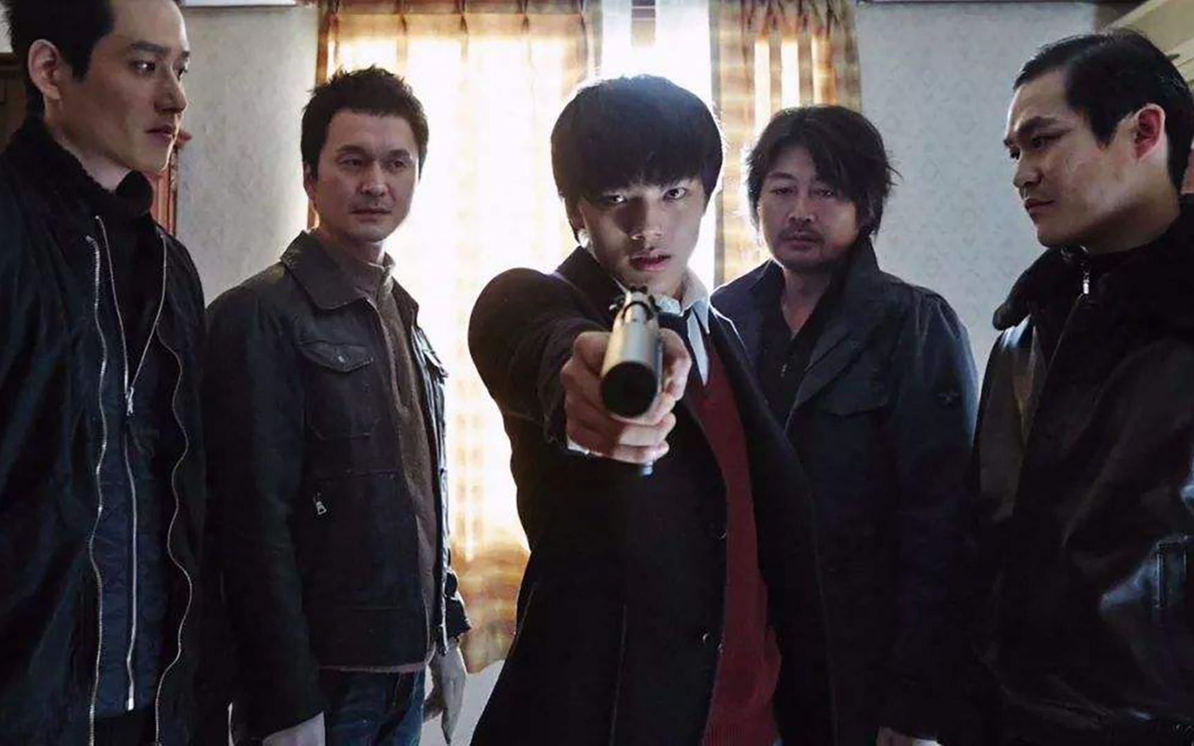 复仇电影:三岁被绑架,犯罪团伙成了五个"爸爸",十七岁却又被逼错杀生