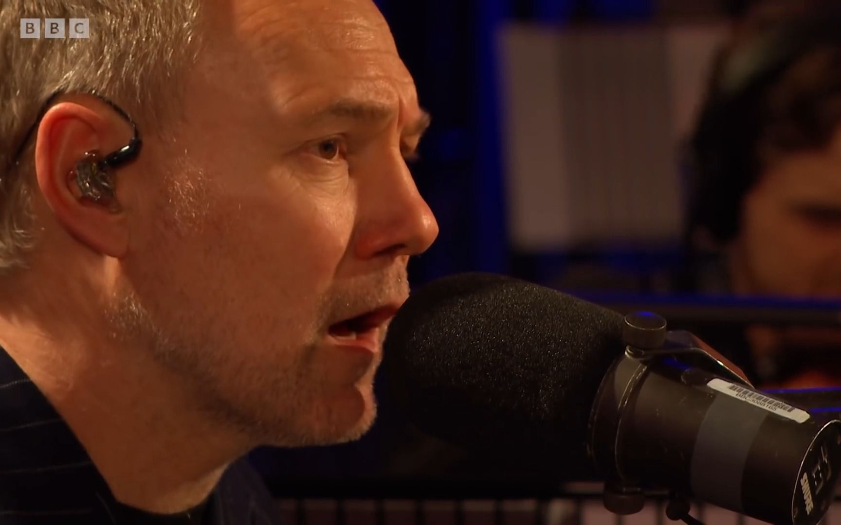 [图]David Gray - Please Forgive Me ft. BBC Concert Orchestra (Radio 2 Piano Room)