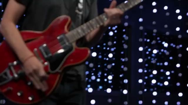 [图]Ride - Leave Them All Behind (Live on KEXP)