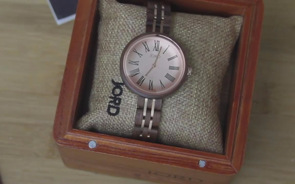 国外asmr 粉丝礼物 动人心弦的jord木质手表_哔哩哔哩 (゜-゜)つロ