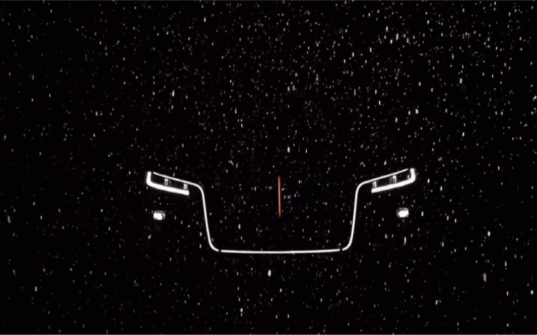 %伸手召唤爱车灯光 中间那一抹红%红旗h9 爱了.