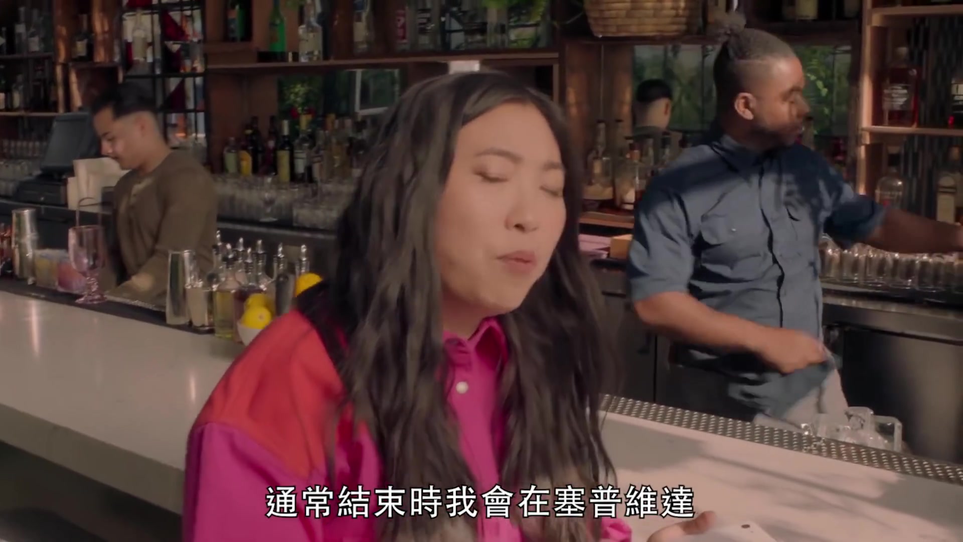 [图][VOGUE]《疯狂亚洲富豪》的搞笑闺蜜奥卡菲娜(Awkwafina) 「曾经想取名叫泡菜锅 」 73个快问快答 Vogue Taiwan