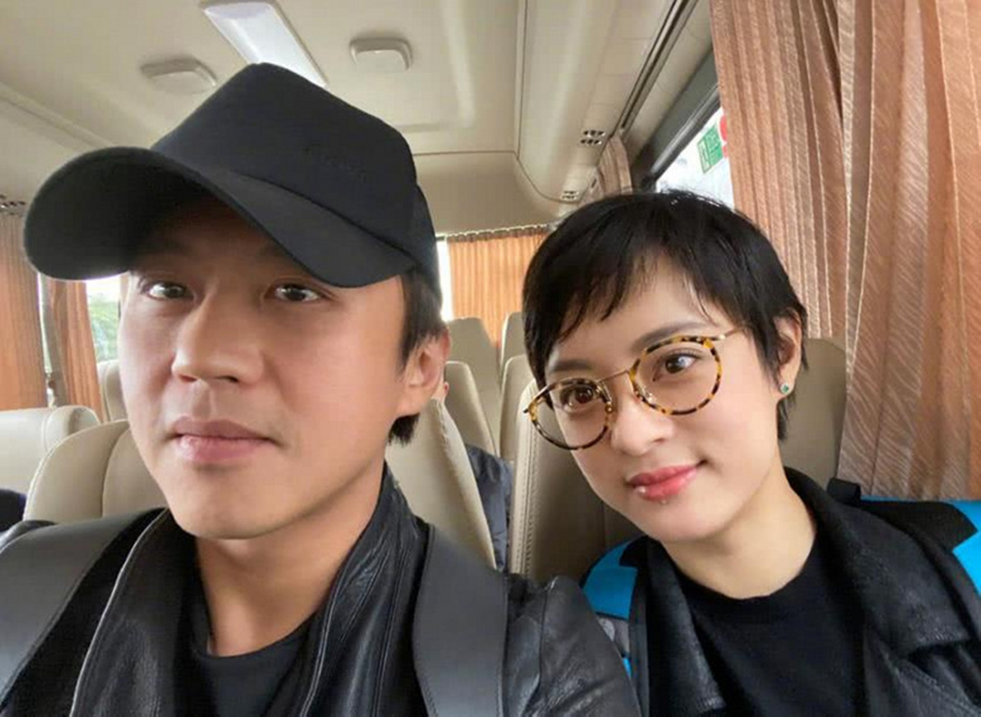 吃醋了?邓超评孙俪赵又廷剧照:怎么都不戴口罩