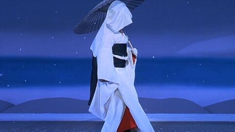 京鹿子娘道成寺 坂东玉三郎 哔哩哔哩 Bilibili 京鹿子娘道成寺 坂东玉三郎 哔哩哔哩 Bilibili