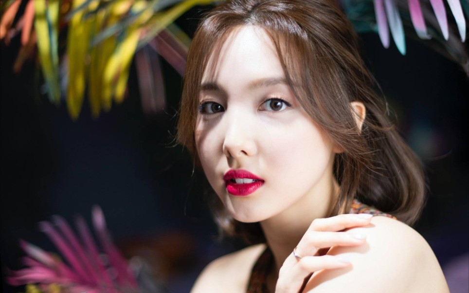 『林娜琏』终于等到啦!异域风情短发娜琏more & more直拍!