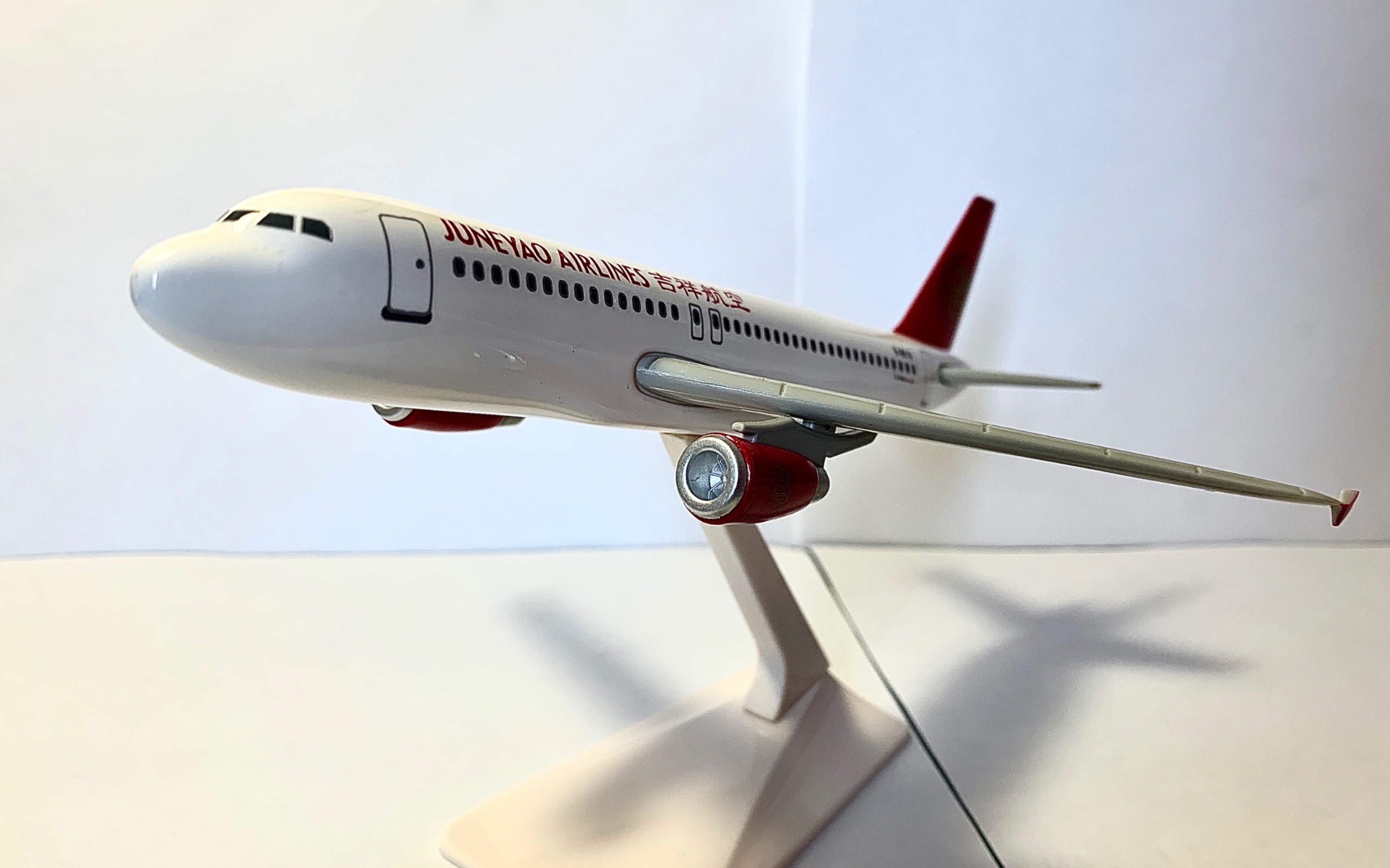 wn大圣飞机模型空客a320吉祥航空飞机模型展示