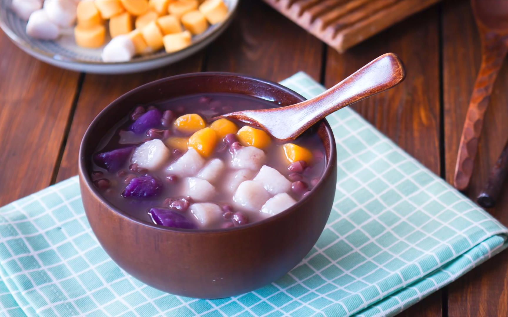 别说多喝热水了,来碗芋圆红豆汤吧_哔哩哔哩 (゜