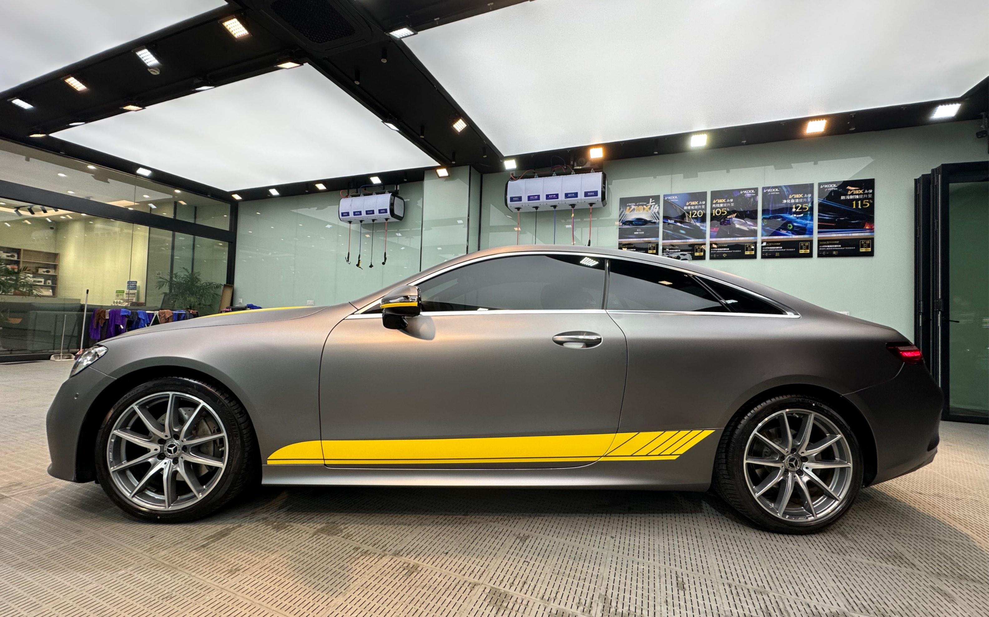 人人爱车|奔驰e260两门轿跑amg山灰改色膜昆山威固5v旗舰店