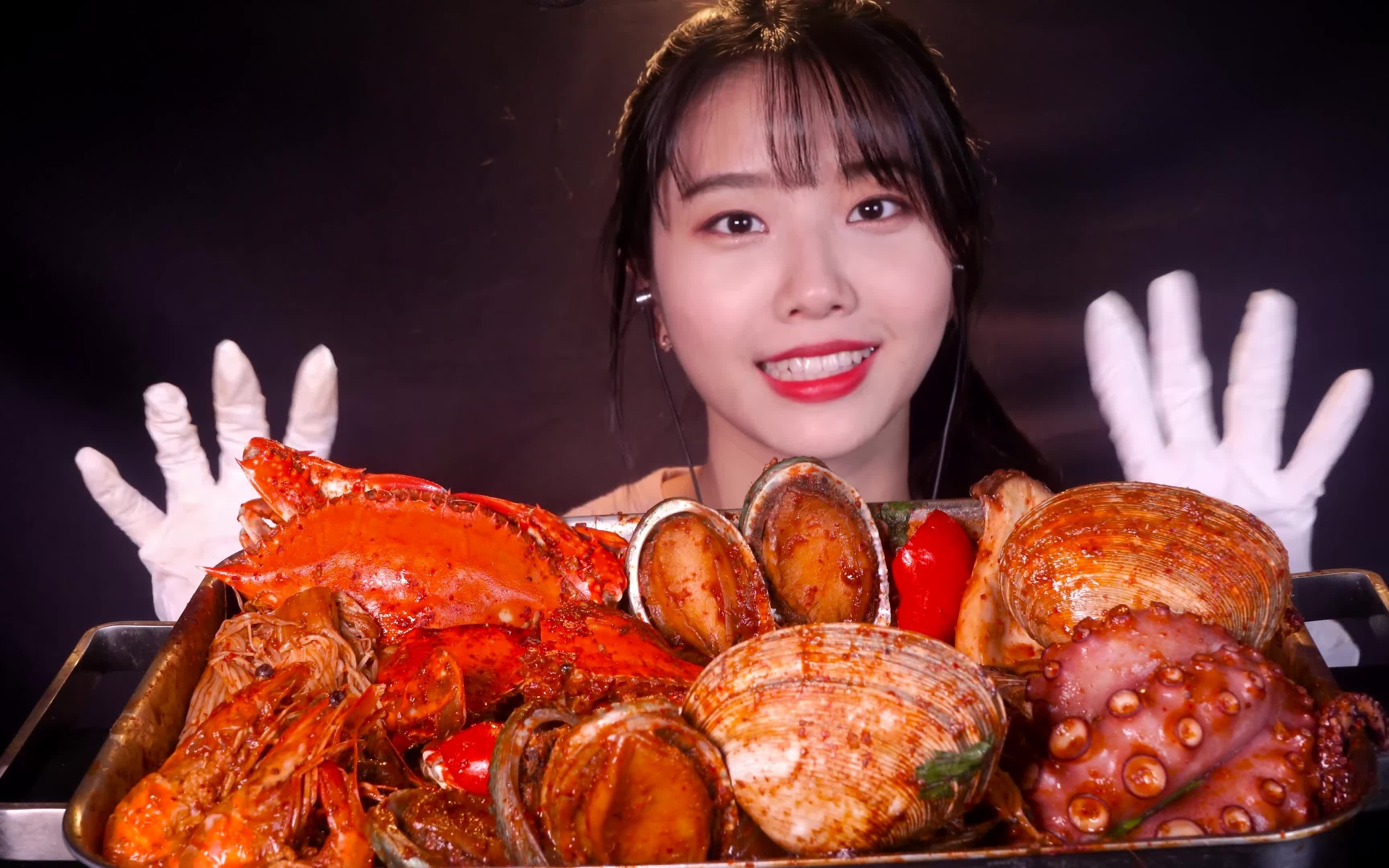 suna 助眠 亲手制作的香辣海鲜,吃播_哔哩哔哩 (゜-゜)つロ 干杯