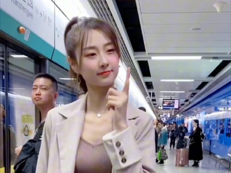 最美车模 ( 苏宁 ) 14 #车模苏宁 ( 音乐 · 赵洋 - 无心的相遇 )